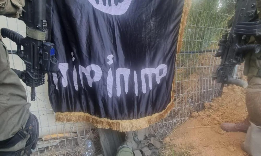 Πόλεμος στο Ισραήλ: Σημαία του ISIS ύψωσε η Χαμάς στο κιμπούτζ Σούφα